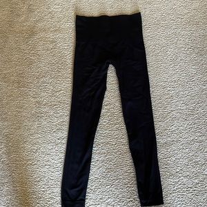 Spanx black leggings size Medium. Worn once. No flaws. Tag cut out for comfort.